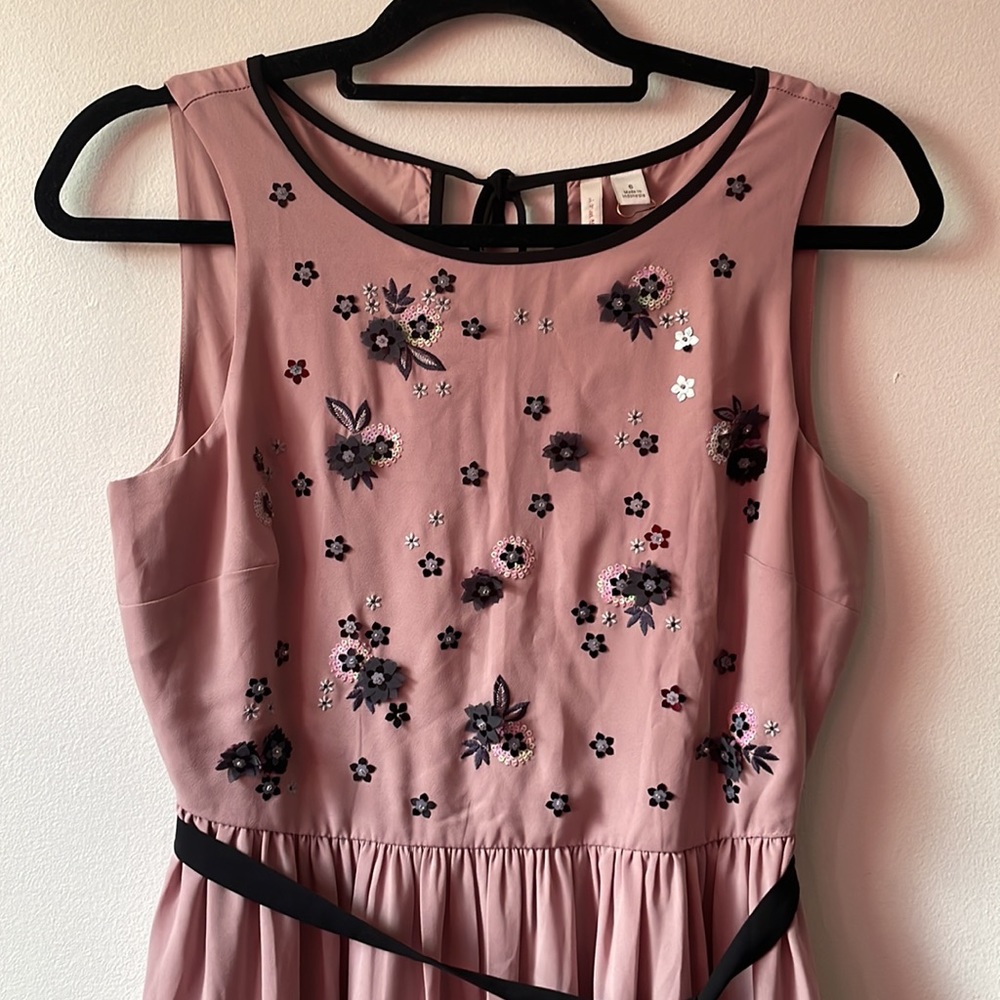 LC Lauren Conrad Runway Pink Black floral embellished Gown Womens size 6 - Picture 2 of 7